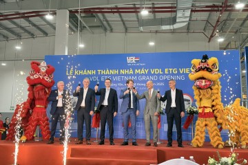 祝贺荷兰VDL ETG集团在越南首家工厂开工