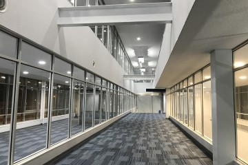 2018 年 1 月份在老挝万象国际机场大楼扩大项目的施工进度情况。