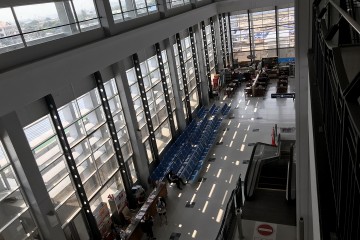 于 2018 年 3 月在老挝万象国际机场大楼扩大项目的施工情况