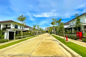 INVESTCORP 移交并完成 Star Villas 项目