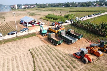 自寿春县寿立乡至春信乡506B省路的改造升级项目奠基仪式